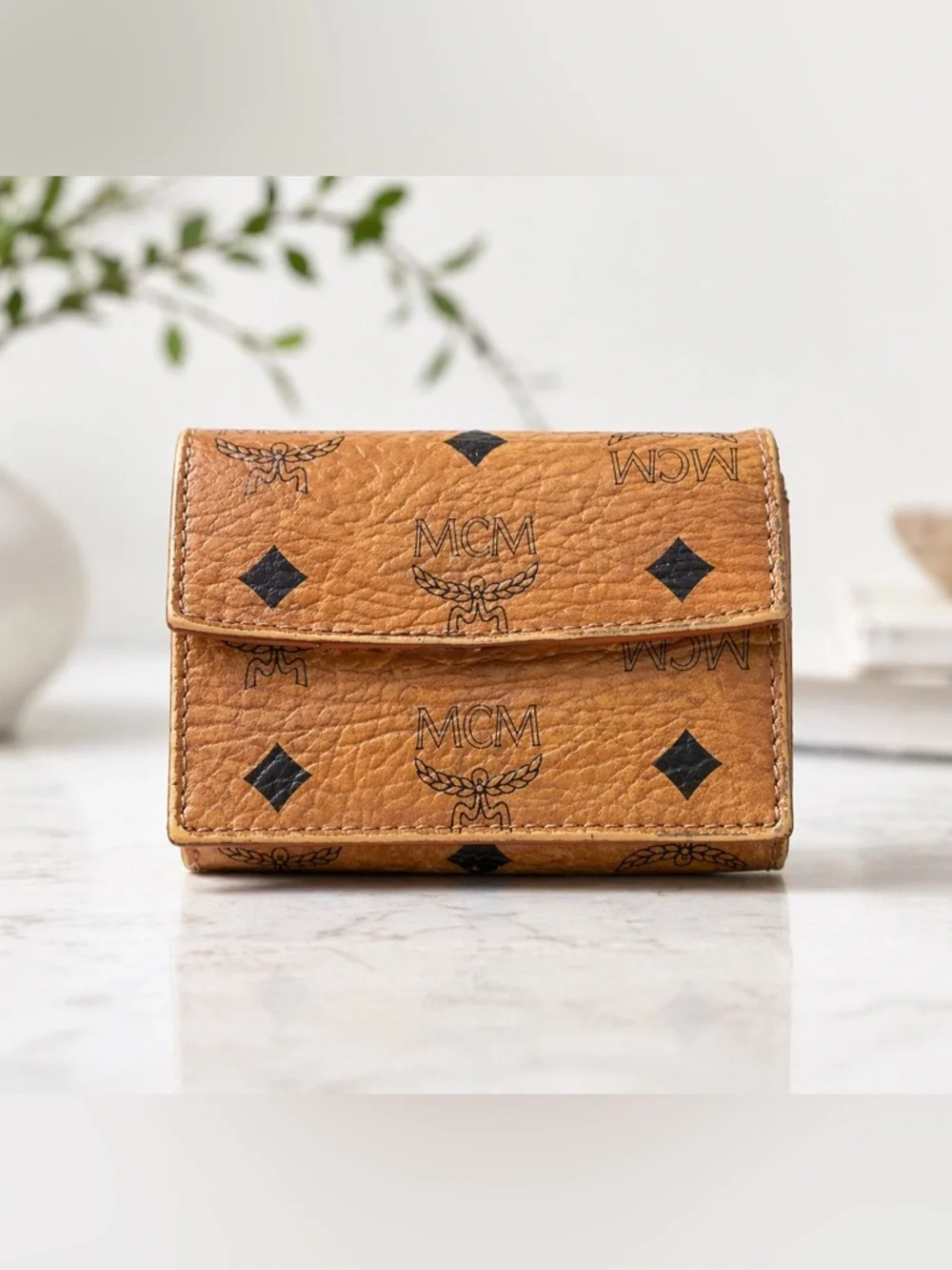 [MCM] Cognac Visetos Logo Compact Leather Tri-Fold Snap Button Unisex Wallet
